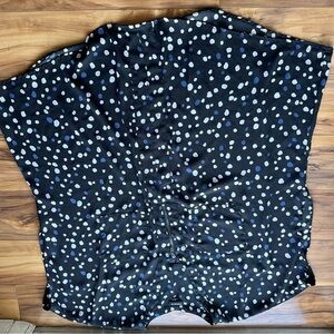 Torrid dots blouse 3X
